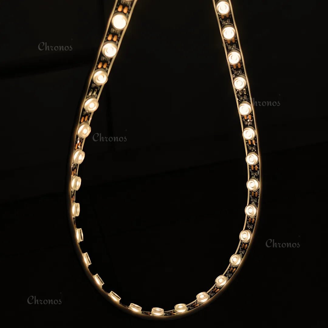 Flexible wall washer light for retail displays, showrooms, and commercial décor