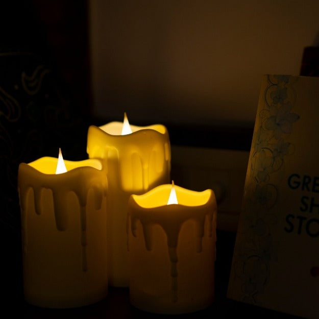 LED 3D Jumping Wick Pillar Candles | Dripping Wax Look Chronos