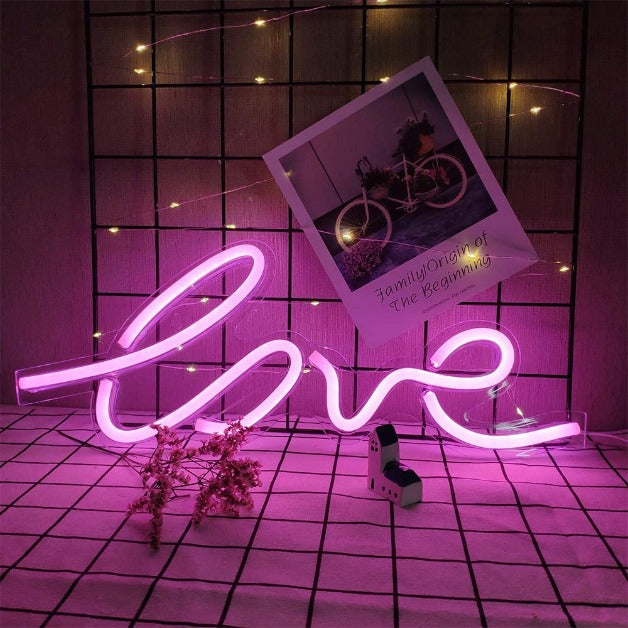 Neon Sign Light | Wall Hanging | love