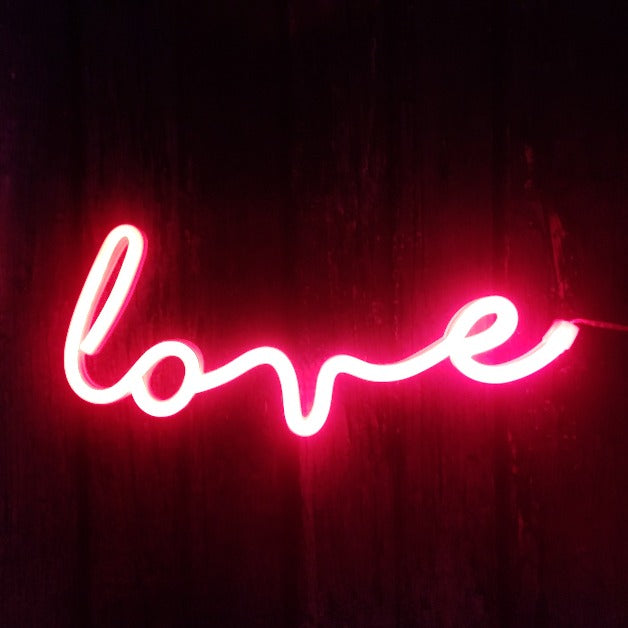 Neon Sign Lamp - Quirky Love | Red