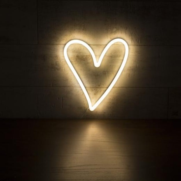 Neon Sign Lamp Wall Hanging | Battery & USB Operated | Quirky Heart