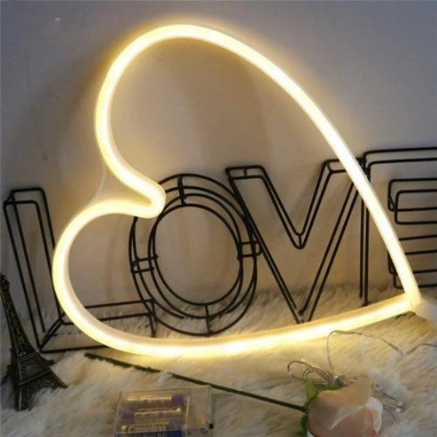 Neon Sign Lamp Wall Hanging | Battery & USB Operated | Heart (Warm White) - Chronos