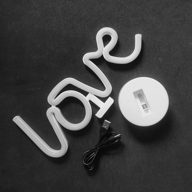 Neon Sign Table Lamp | Love | Battery & USB Operated