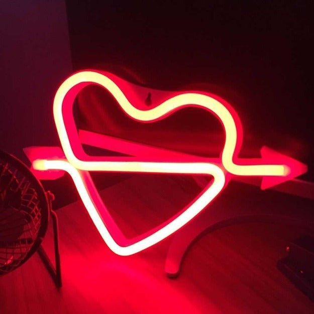 Neon Sign Lamp Wall Hanging Battery & USB Operated Cupid Heart